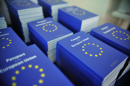On average, 100 Romanians per day obtain the citizenship of another EU state