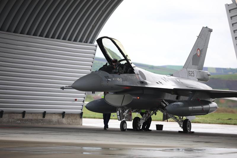 Three More F-16 Fighting Falcons Arrive at Câmpia Turzii Air Base