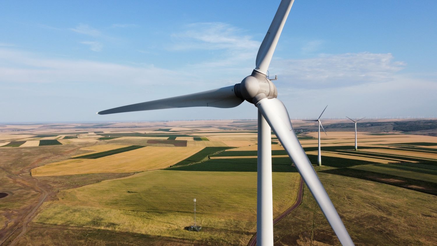 Vista Bank Funds Green Initiatives: €13.9M to Alive Wind Power
